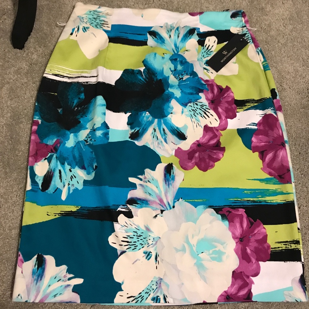 Worthington skirt, never worn!